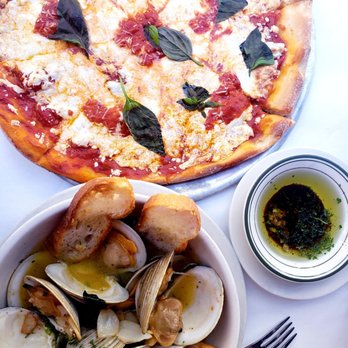 Gino's Restaurant - Pizza Near Me - Brooklyn, New York