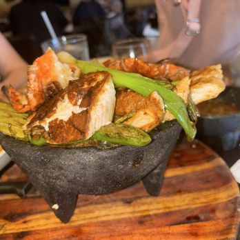 El Tarasco - Molcajete - Mexican Near Me - Sylmar, California