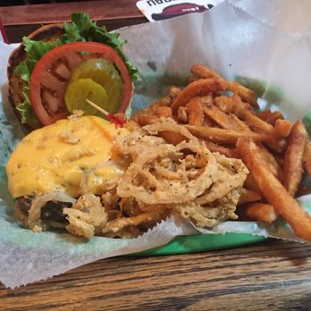 Tune Inn - Tune Inn Burger - Dive Bars Near Me - Washington, DC, District of Columbia Tune Inn - Tune Inn Burger - Dive Bars Near Me - Washington, DC, District of Columbia