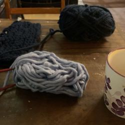 The Only Cafe - Knitting