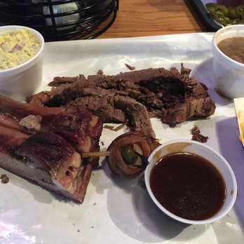 Hard Eight BBQ - Barbeque Near Me - Roanoke, Texas