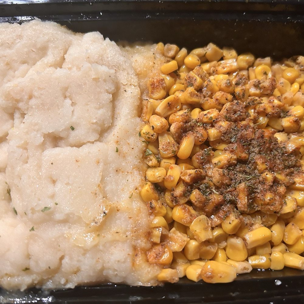 Garlic Mashed Potatoes - Individual size and Corn - Individual Garlic Mashed Potatoes - Individual size and Corn - Individual