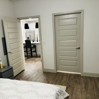 Shiny Clean Pro - Home Cleaning Near Me - Round Rock, Texas Shiny Clean Pro - Home Cleaning Near Me - Round Rock, Texas