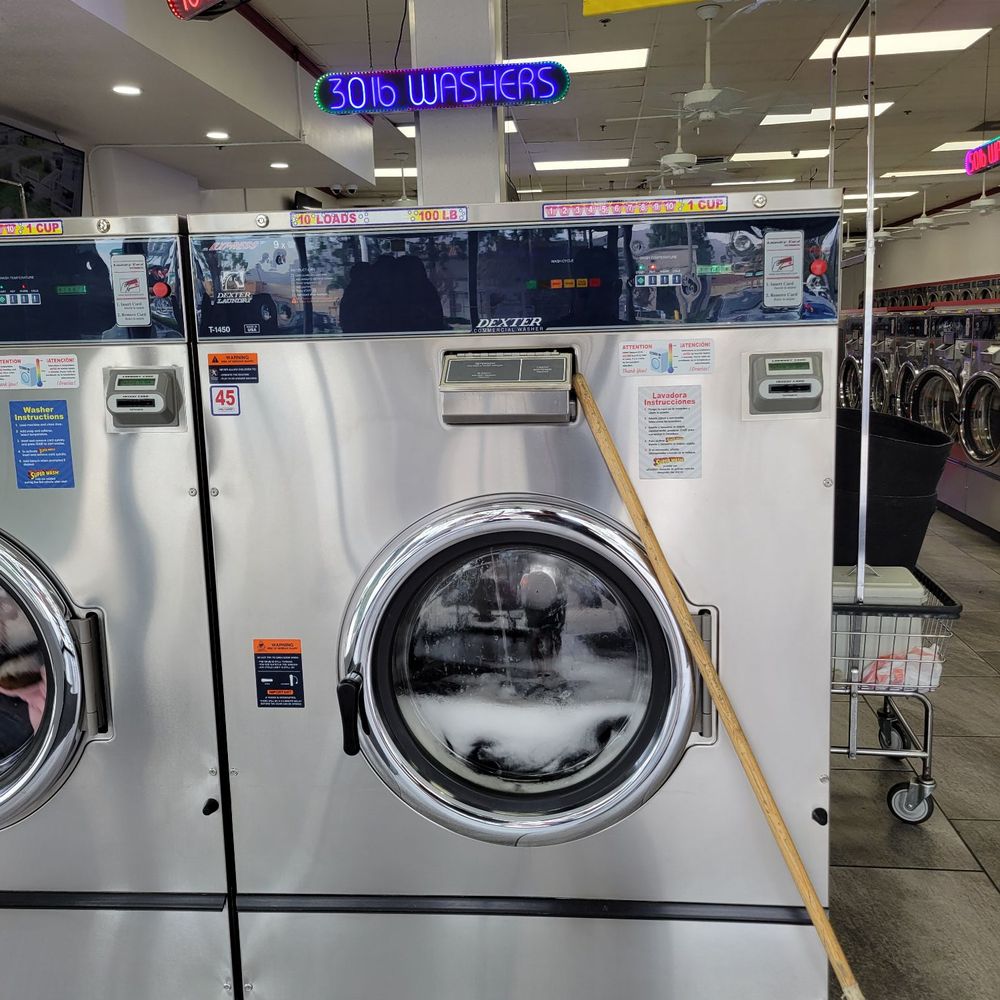 Coin Less Laundry - 100lb machine was overkill. Smaller 80lb available. This was $12 and change. Not cheap! - Laundromat Near Me - Riverside, California Coin Less Laundry - 100lb machine was overkill. Smaller 80lb available. This was $12 and change. Not cheap! - Laundromat Near Me - Riverside, California