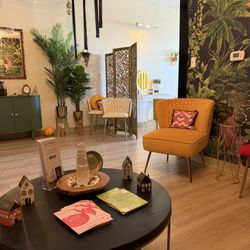 Lulu Head Spa - Lovely waiting lounge