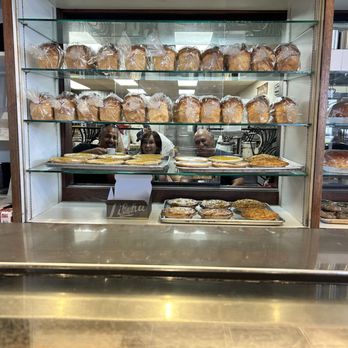 Liliha Bakery - Dining in the kitchen area - Bakeries Near Me - Honolulu, Hawaii Liliha Bakery - Dining in the kitchen area - Bakeries Near Me - Honolulu, Hawaii