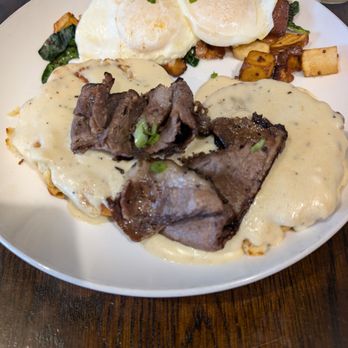 The Woodbury - Biscuits and Brisket Gravy - New American Near Me - Columbus, Ohio