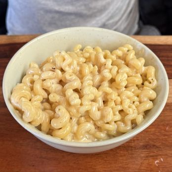 Nosh Eatery - Mac & cheese - New American Near Me - Florence, Oregon