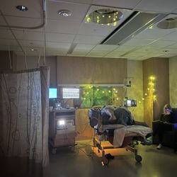 Jules The Doula - Hospital room