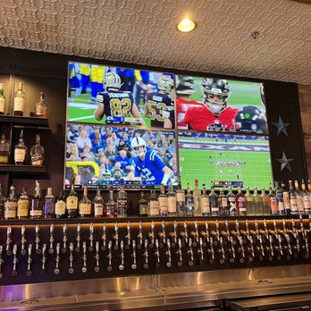 Draft Republic Carlsbad - NFL Sunday! Watching Eagles! - Comfort Food Near Me - Carlsbad, California Draft Republic Carlsbad - NFL Sunday! Watching Eagles! - Comfort Food Near Me - Carlsbad, California