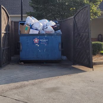Liberty Pointe - Overflowing garbage: a normal daily occurrence. - Apartments Near Me - Oklahoma City, Oklahoma Liberty Pointe - Overflowing garbage: a normal daily occurrence. - Apartments Near Me - Oklahoma City, Oklahoma