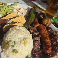 Restaurante Guatemalteco Dos Hermanos - Churaco plate.