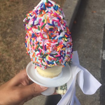 Cindy's Soft Serve - $4 blue goo flavor burst small - Ice Cream & Frozen Yogurt Near Me - Elkridge, Maryland