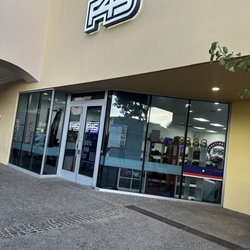 F45 Training Calabasas - From outside