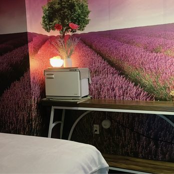 QUA Spa - Massage therapy room - Massage Near Me - San Francisco, California QUA Spa - Massage therapy room - Massage Near Me - San Francisco, California