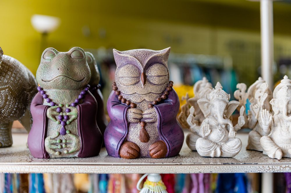 NYLA BEANS GIFT SHOP Updated October 2024 1523 N Pleasantburg Dr