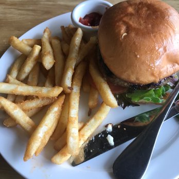Mour Cocina | Bodega - House Burger - Wine Bars Near Me - Austin, Texas