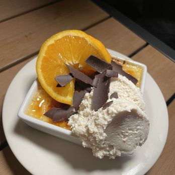 Hollow Spirits Distillery - Crème brûlée - Beer, Wine & Spirits Near Me - Albuquerque, New Mexico