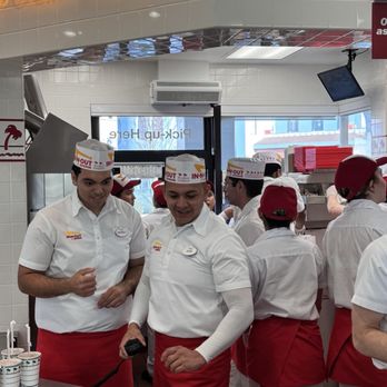 In-N-Out Burger - Friendly employees - Burgers Near Me - Franklin, Tennessee In-N-Out Burger - Friendly employees - Burgers Near Me - Franklin, Tennessee