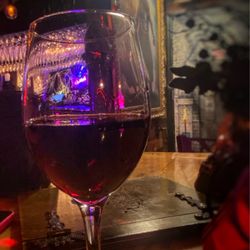 Dracula's Legacy Wine Bar - Pino Noir La Vie - (Dealu Mare. Romania)
