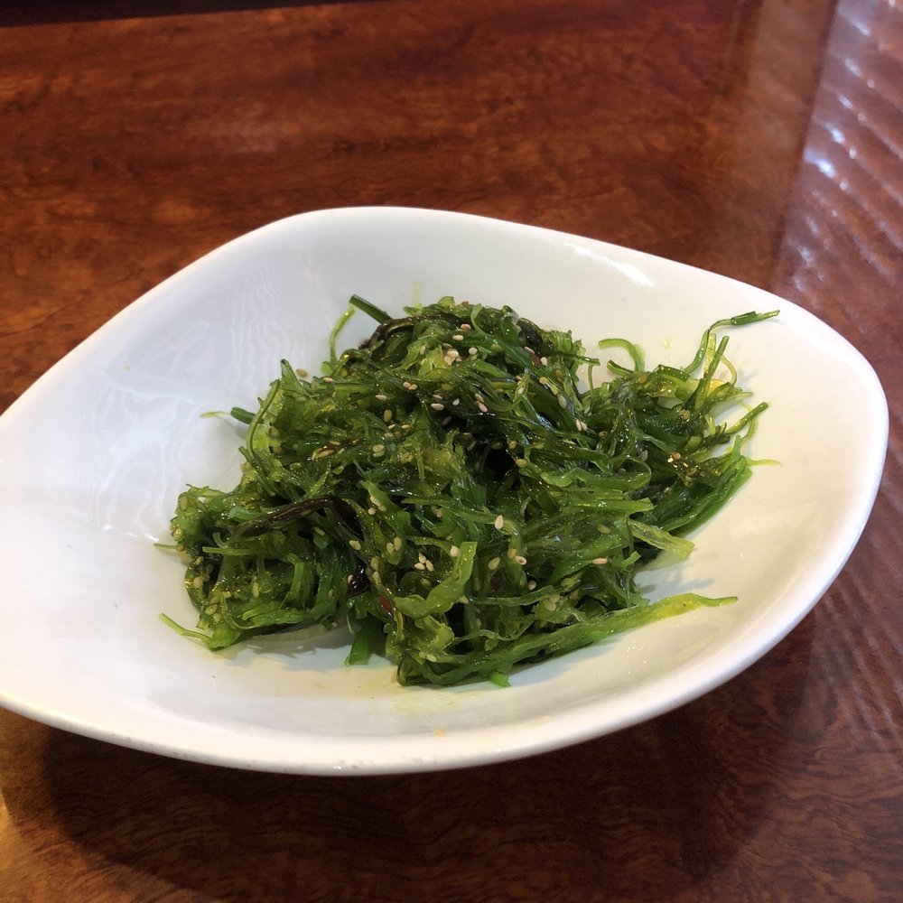Green seaweed salad. Fresh, Cold and crisp. Great balance of oil and salt
