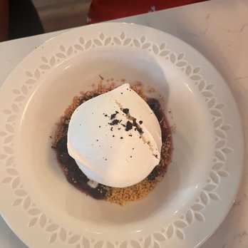 Josephine - Meringue - Italian Near Me - Jacksonville, Florida