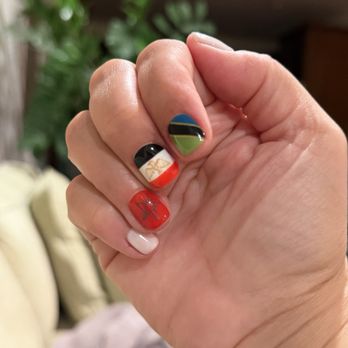 The 10 Tiny Canvases - The flags of the countries I'm going to visit for the holidays:) - Nail Technicians Near Me - San Diego, California