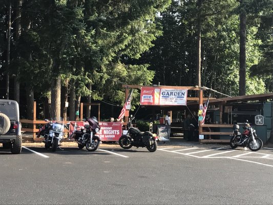 Bent Shovel Brewing - Beer Garden by null