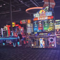 Dave & Buster's Madison - Up in hea!!!