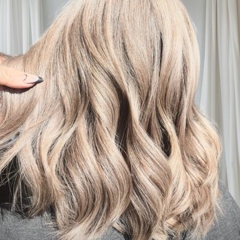 Hair By Yvette - For more info call or text (562)965-0479 English/Español I service Bakersfield & LA - Hair Stylists Near Me - Bakersfield, California Hair By Yvette - For more info call or text (562)965-0479 English/Español I service Bakersfield & LA - Hair Stylists Near Me - Bakersfield, California
