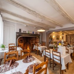 Hôtel Fouillade - salle de restaurant