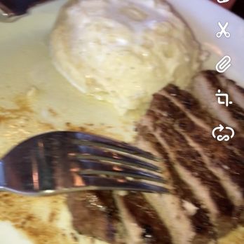 LongHorn Steakhouse - 6oz renegade sirloin with Mashed Potatoes - American Near Me - Phoenix, Arizona LongHorn Steakhouse - 6oz renegade sirloin with Mashed Potatoes - American Near Me - Phoenix, Arizona