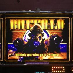 928 Slots - Aristocrat Buffalo