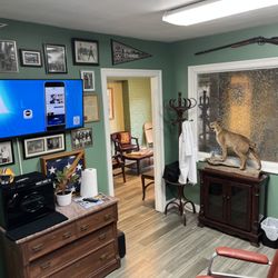 Classic Barbershop & Beard - Interior