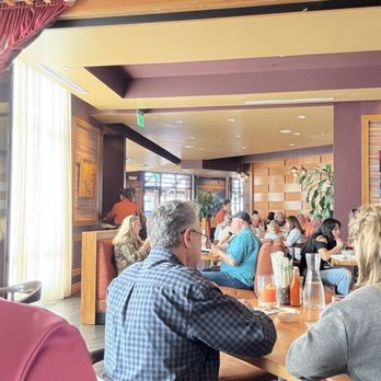 Malai Kitchen - Full house on a Saturday evening. - Vietnamese Near Me - Southlake, Texas Malai Kitchen - Full house on a Saturday evening. - Vietnamese Near Me - Southlake, Texas