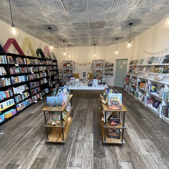 Monarch Books - Bookstores Near Me - Arroyo Grande, California Monarch Books - Bookstores Near Me - Arroyo Grande, California