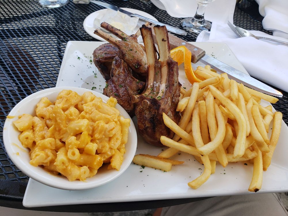 JOE’S AMERICAN GRILL Updated September 2024 42 Reviews 240 Montauk Hwy, Westhampton Beach