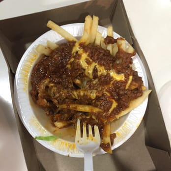 Carney's Restaurant - Small chili cheese fries - Burgers Near Me - Los Angeles, California
