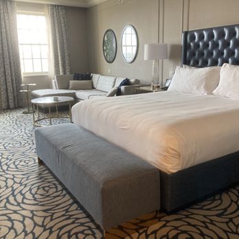 The Lytle Park Hotel, Autograph Collection - King bed - Hotels Near Me - Cincinnati, Ohio The Lytle Park Hotel, Autograph Collection - King bed - Hotels Near Me - Cincinnati, Ohio