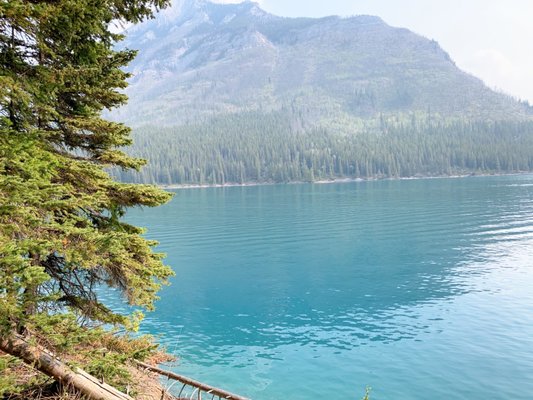 Lake Minnewanka by null