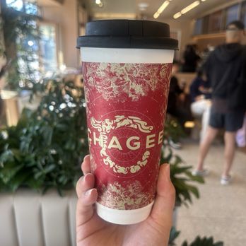 CHAGEE Modern Teahouse - Peach oolong tea latte - Coffee & Tea Near Me - Long Beach, California