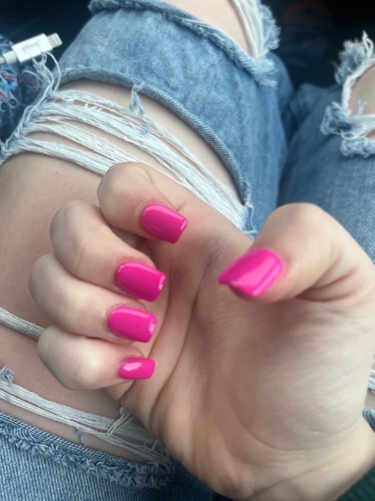 NV Nails & Spa Logo