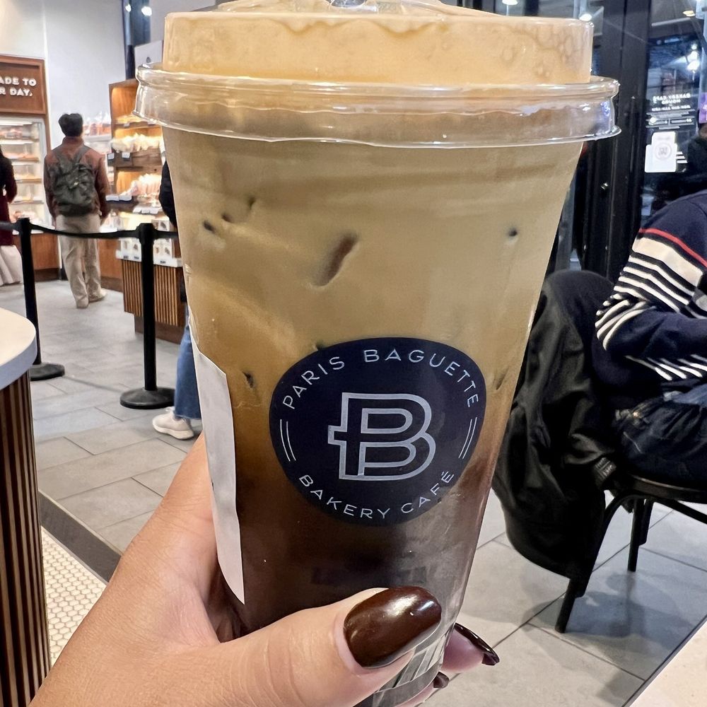 Paris Baguette - Vanilla Sweet Cream Cold Brew - Bakeries Near Me - New York, New York Paris Baguette - Vanilla Sweet Cream Cold Brew - Bakeries Near Me - New York, New York