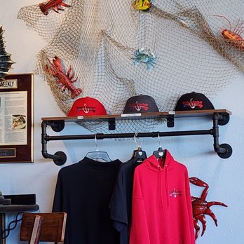 Hook & Anchor - Inside - Seafood Near Me - Costa Mesa, California Hook & Anchor - Inside - Seafood Near Me - Costa Mesa, California