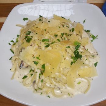 Saltine - Seafood Near Me - Norfolk, Virginia