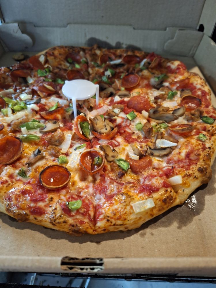 Missy Ds Pizza Logo