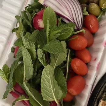 Les Grillades - Fresh herbs and veg with the chicken plate - Lebanese Near Me - Ottawa, Ontario