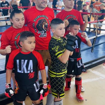 Laredo Kickboxing Academy - Kickboxing Near Me - Laredo, Texas Laredo Kickboxing Academy - Kickboxing Near Me - Laredo, Texas