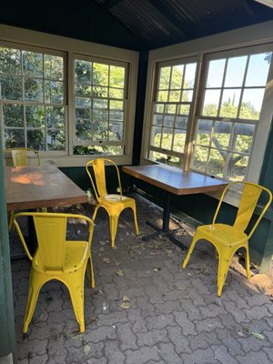 VIDA by Sip Me Maui by null