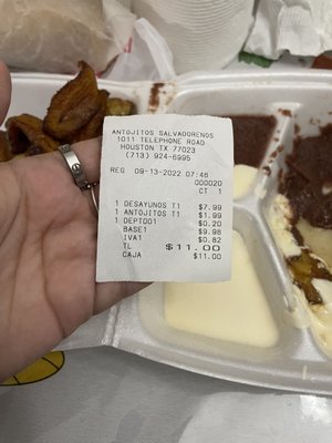 Antojitos Salvadorenos by null